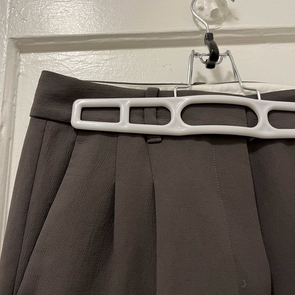 🚫SOLD🚫 ARITZIA WILFRED Effortless Pant in Peppercorn Grey - Picture 8 of 9